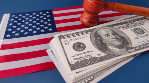 保護中： アメリカの残業代はどう決まる？FLSAとExempt・Non-Exemptの違いを解説